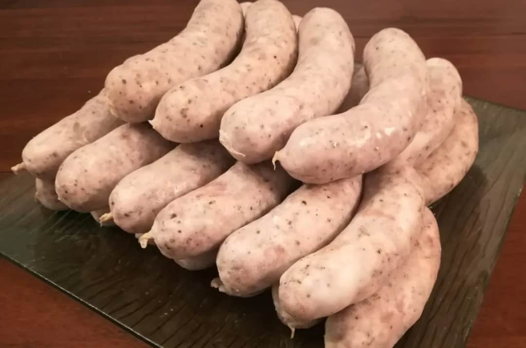 Domowa biała kiełbasa: przepis krok po kroku na idealny smak
