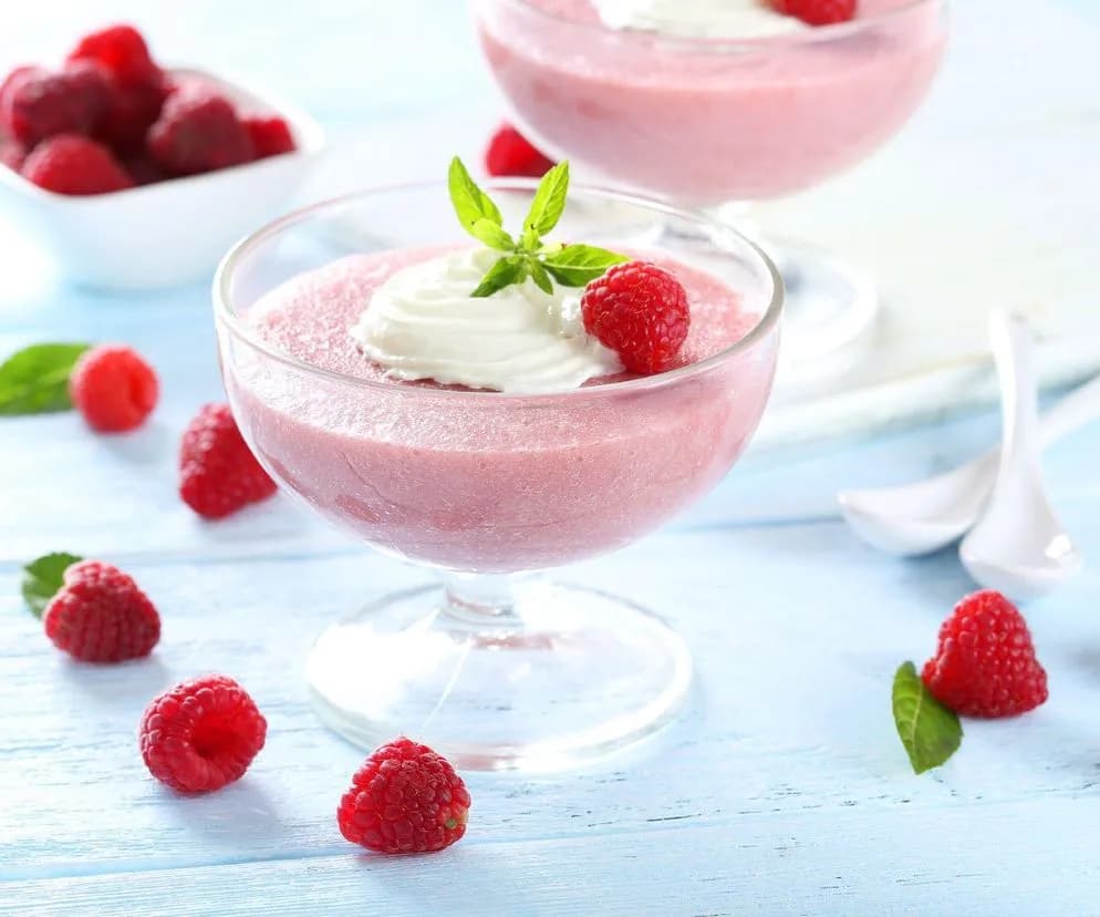 Galaretka: Przepisy i Nietypowe Zastosowania - Od Deserów po Wytrawne